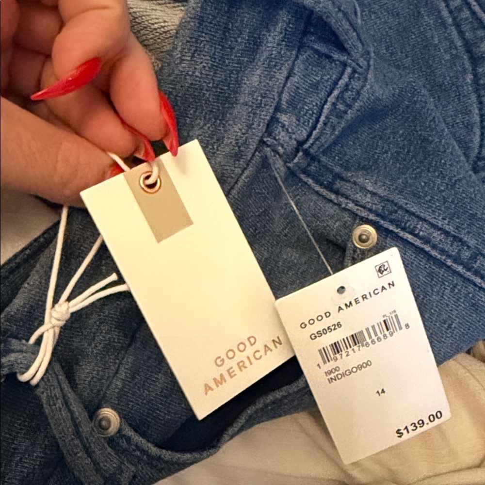 Good American Jeanius Cargo Jeans - Picture 6 of 6